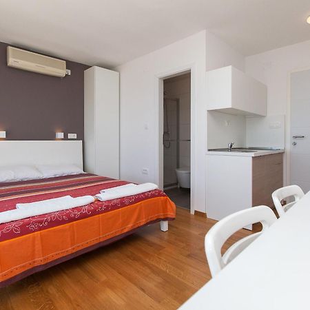 Apartments Gajdasic Цриквеница Экстерьер фото